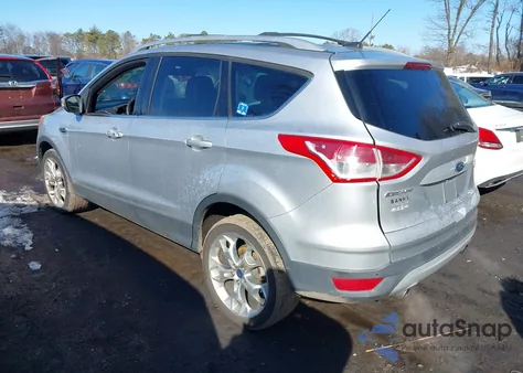 2013 Ford Escape Titanium z USA, uszkodzony, nr VIN 1FMCU9J91DUB19933